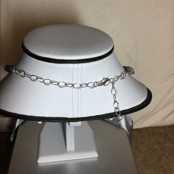 LABRODITE - Picture 6 of 6